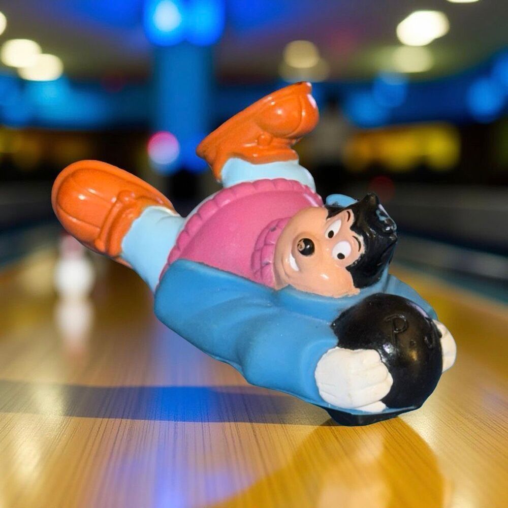 Vintage Burger King Kids Toy Goofy Movie Rolling Figure Bowling Ball A26